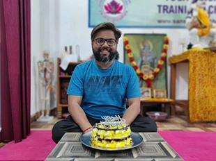 Yoga Retreat in Rishikesh Yoga Retreat in Rishikesh